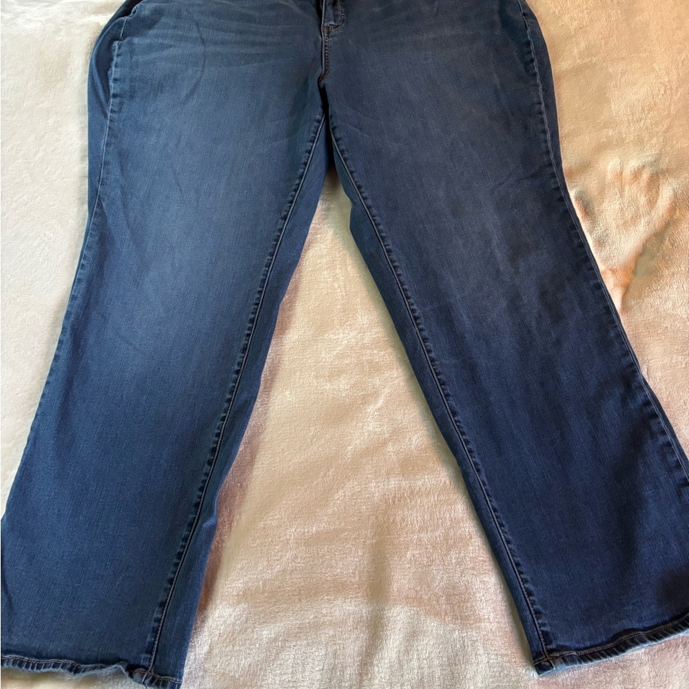 Blue Straight Leg Jeans for Everyday Wear